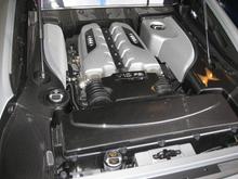 Audi R8 V10  525 HP