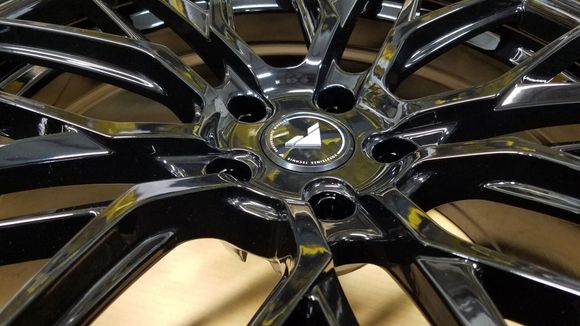 V-FF 107 Gloss Black