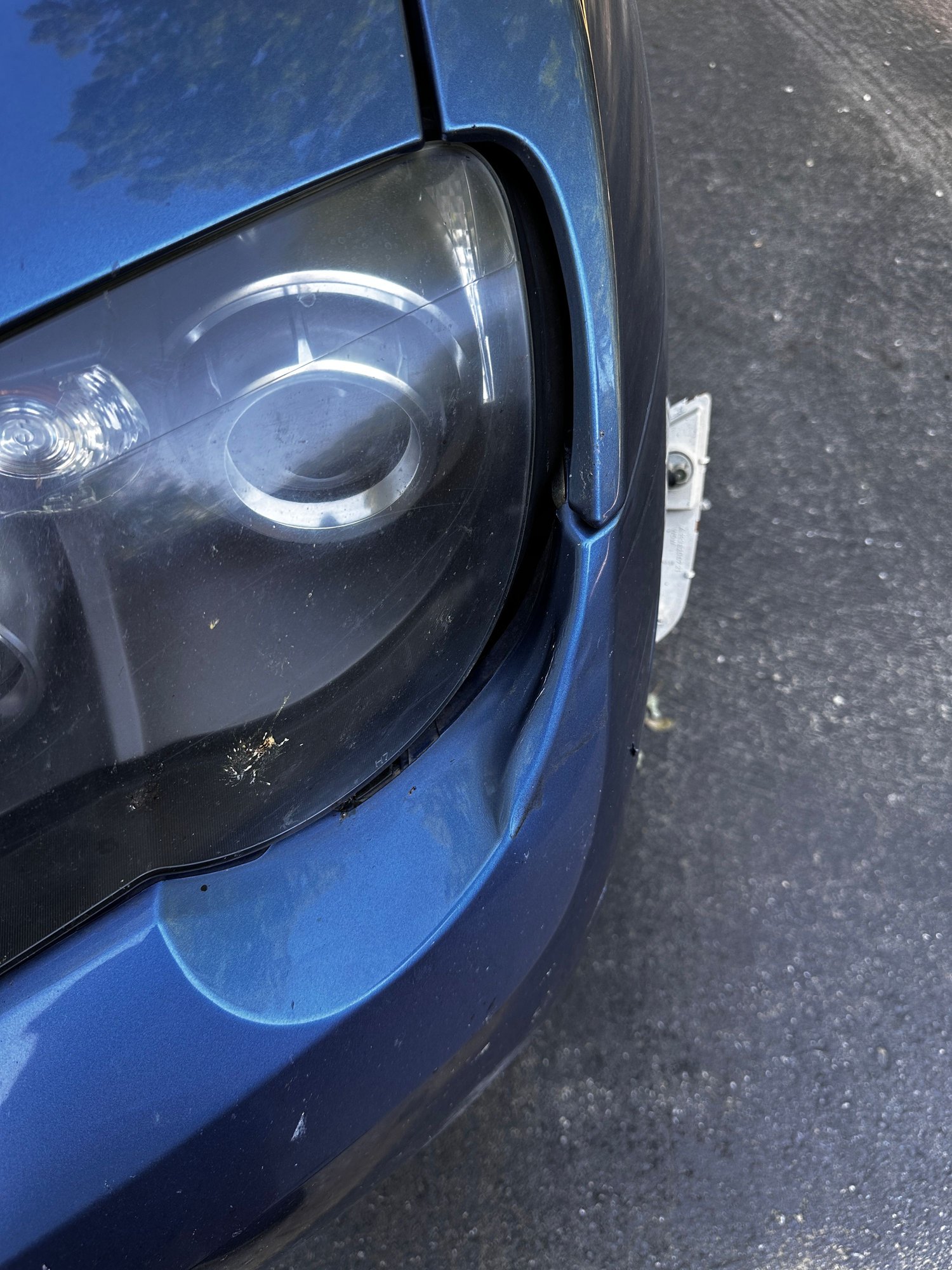 Exterior Body Parts - Driver’s side front fender’s - Used - 2004 to 2005 Chrysler Crossfire - Harrison, MI 48625, United States