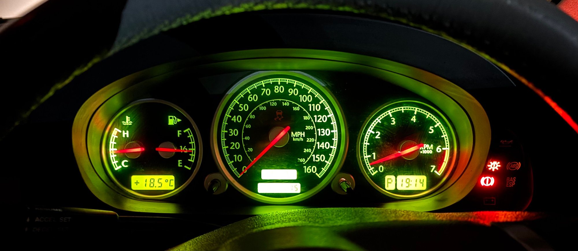 Dash at night - max brightness