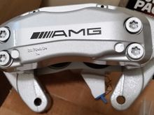 C32 AMG 4-piston caliper