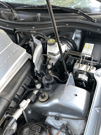right side engine compartment