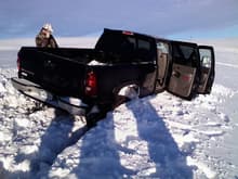 3 Feet of snow hunting in colorado, our guide got stuck... hour spent digging out?