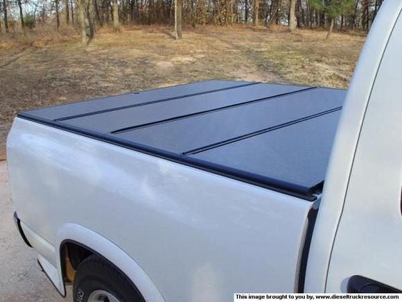 23245Folding Hard Tonneau Cover