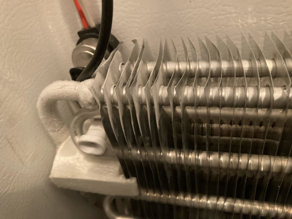 Electrolux FFU14F5HWL upright freezer not cooling