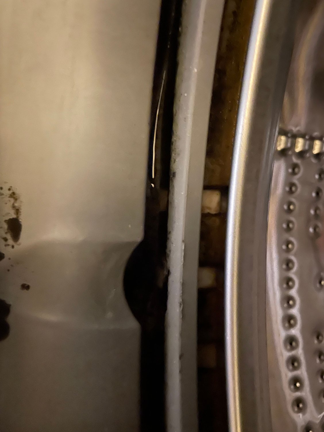 water pooling in washer rim Community Forums