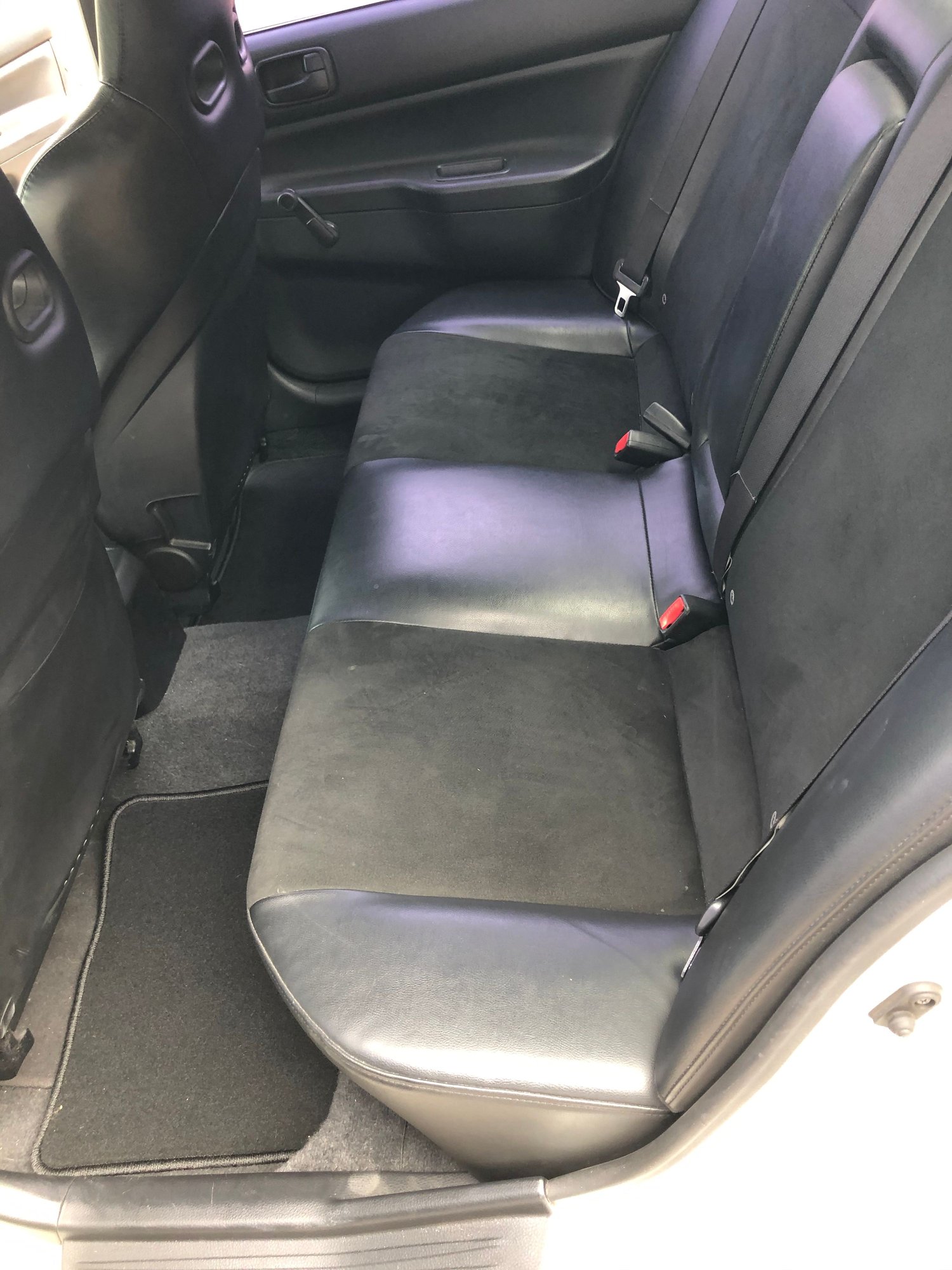 2006 Mitsubishi Lancer Evolution - Ww ix rs - Used - VIN JA3AH36C16U059218 - 100,700 Miles - 4 cyl - AWD - Sedan - White - Mesa, AZ 85205, United States