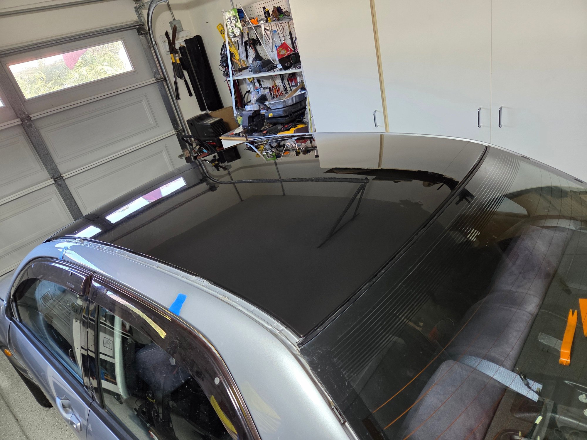 Glassing the roof out is HARDER than it looks from YouTube...