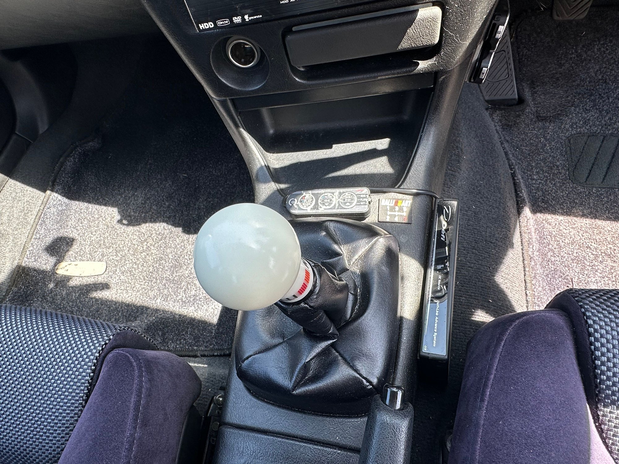 1998 Mitsubishi Lancer Evolution - 1998 Mitsubishi Lancer Evolution V GSR LOW MILEAGE - Used - VIN CP9A-0002670 - 36,800 Miles - 4 cyl - AWD - Manual - Sedan - White - Rye, NY 10580, United States