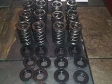 full set of Supertech dual valve springs w titanium retainers $200