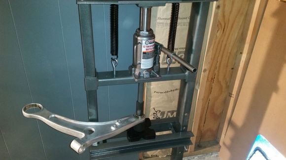 Harbor Freight press