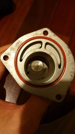 This is the bottom piece connected to pipe between throttlebody and intercooler.