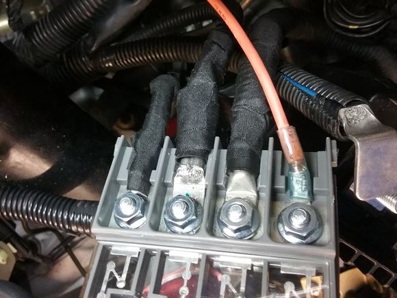 All of my wires connected to the fusible link