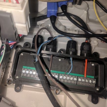Racepak Universal Sensor Modules 230-VM-USM allows for 4 sensors
