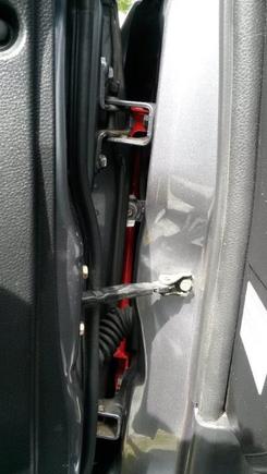 Nagisa front inner fender bars (red).