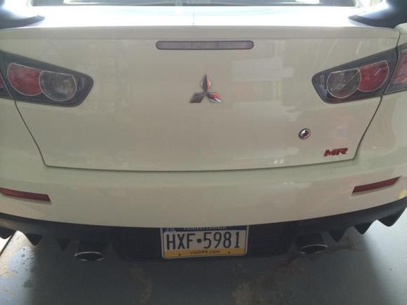 looks cleaner without so many badges in my opinion