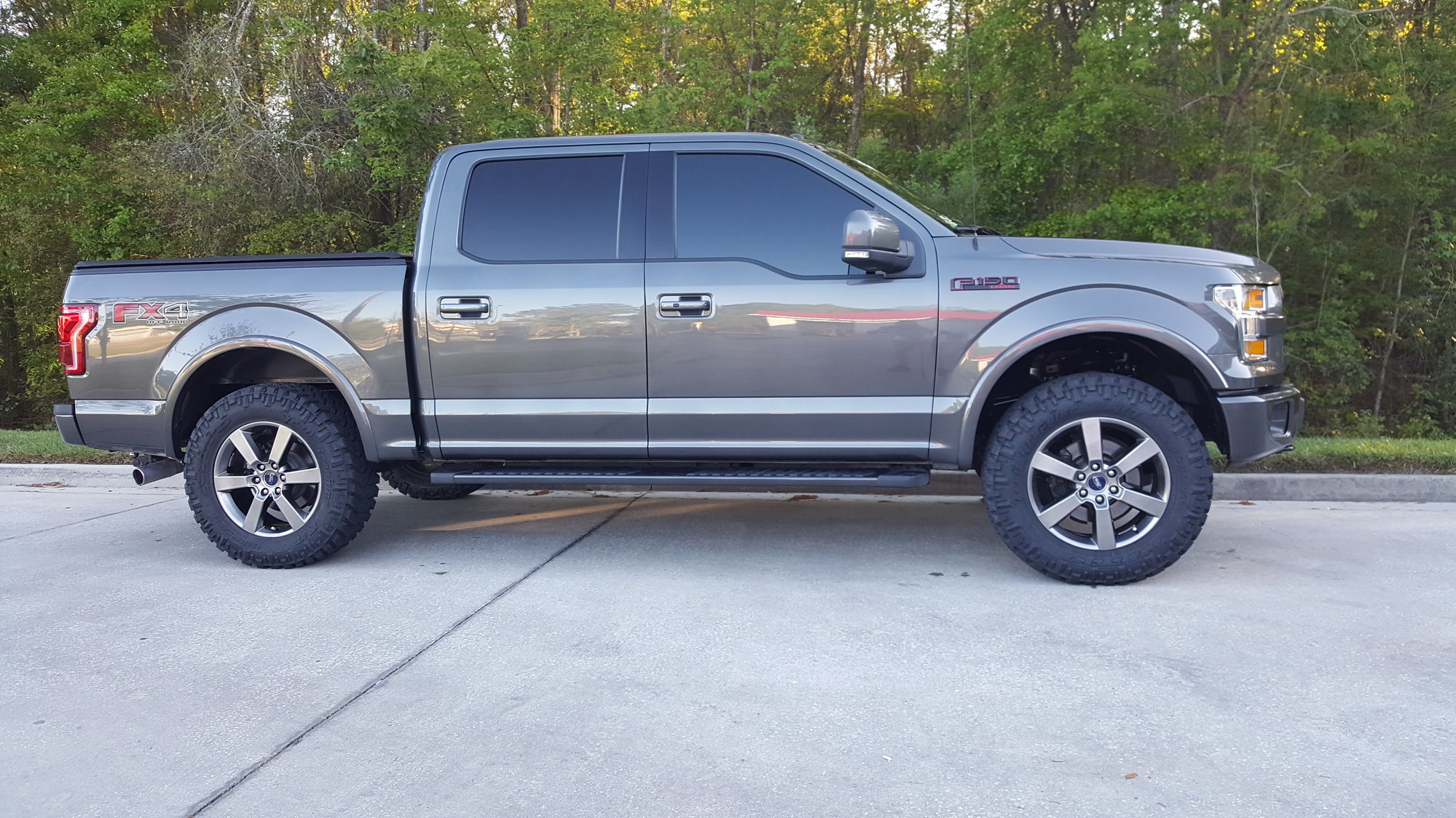 2.5 pro comp level kit br/35x11.5R20 Nitto trail grapplers (they do NOT rub...
