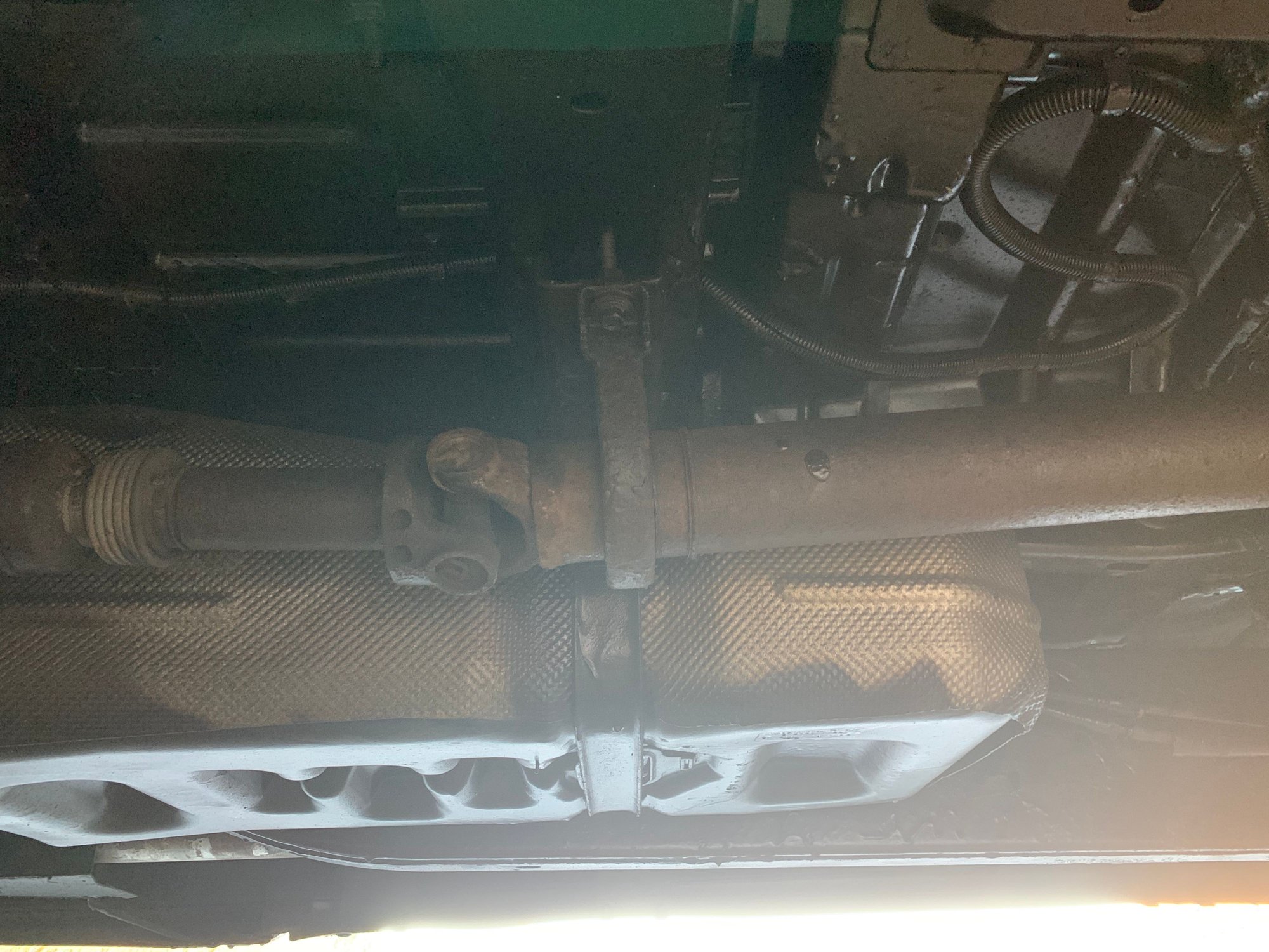 The Mid support cardan shaft is broken. Cant find part Ford F150