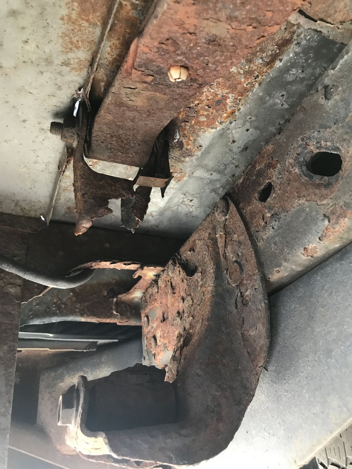 ford leaf spring part number on Rusting Shackles On Rear Leaf Springs Broke Common Issue Ford F150 Forum Community Of Ford Truck Fans