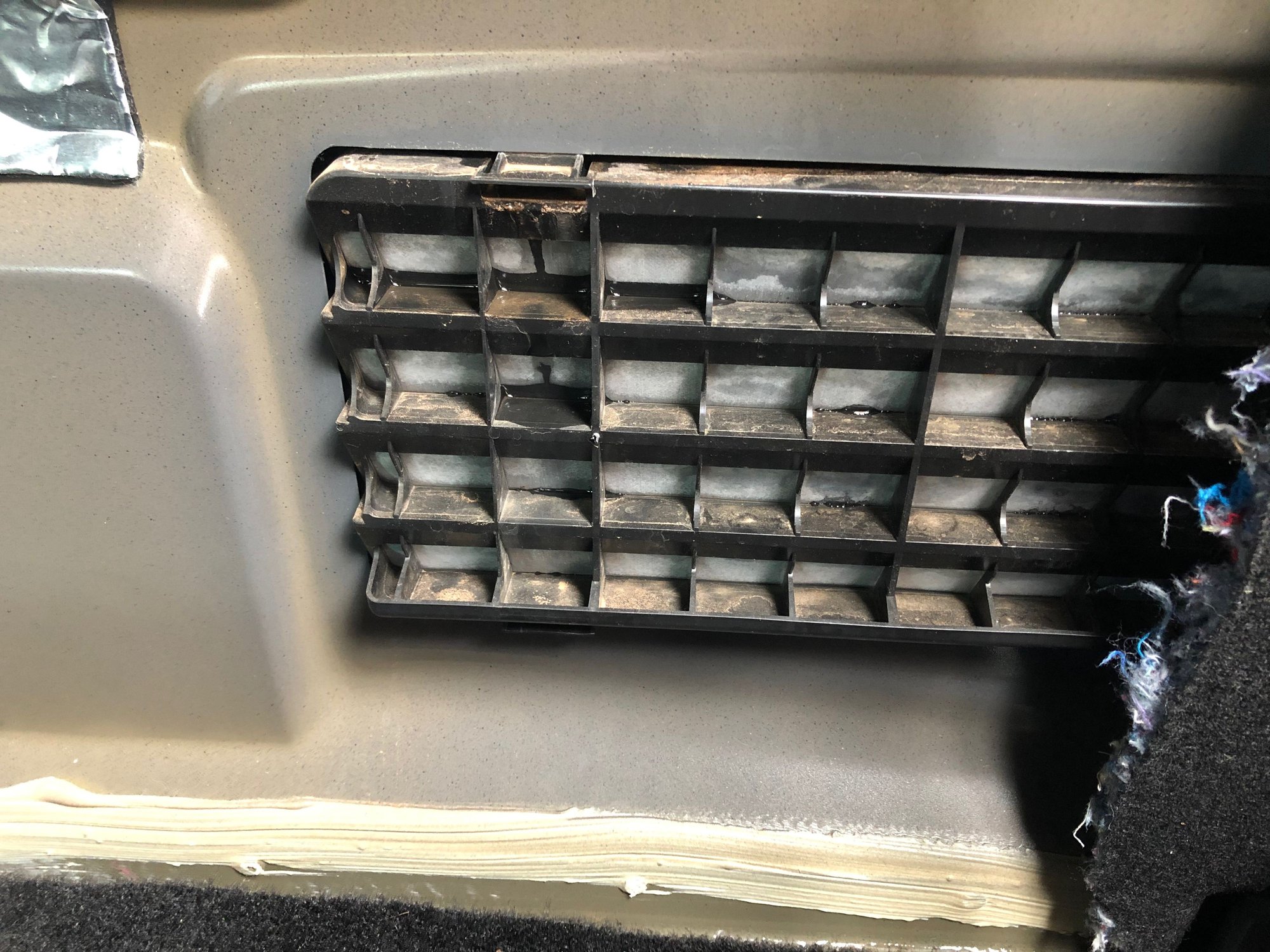 Rear vent loose/water leaking replace or snap in? Ford F150 Forum Community of Ford Truck Fans