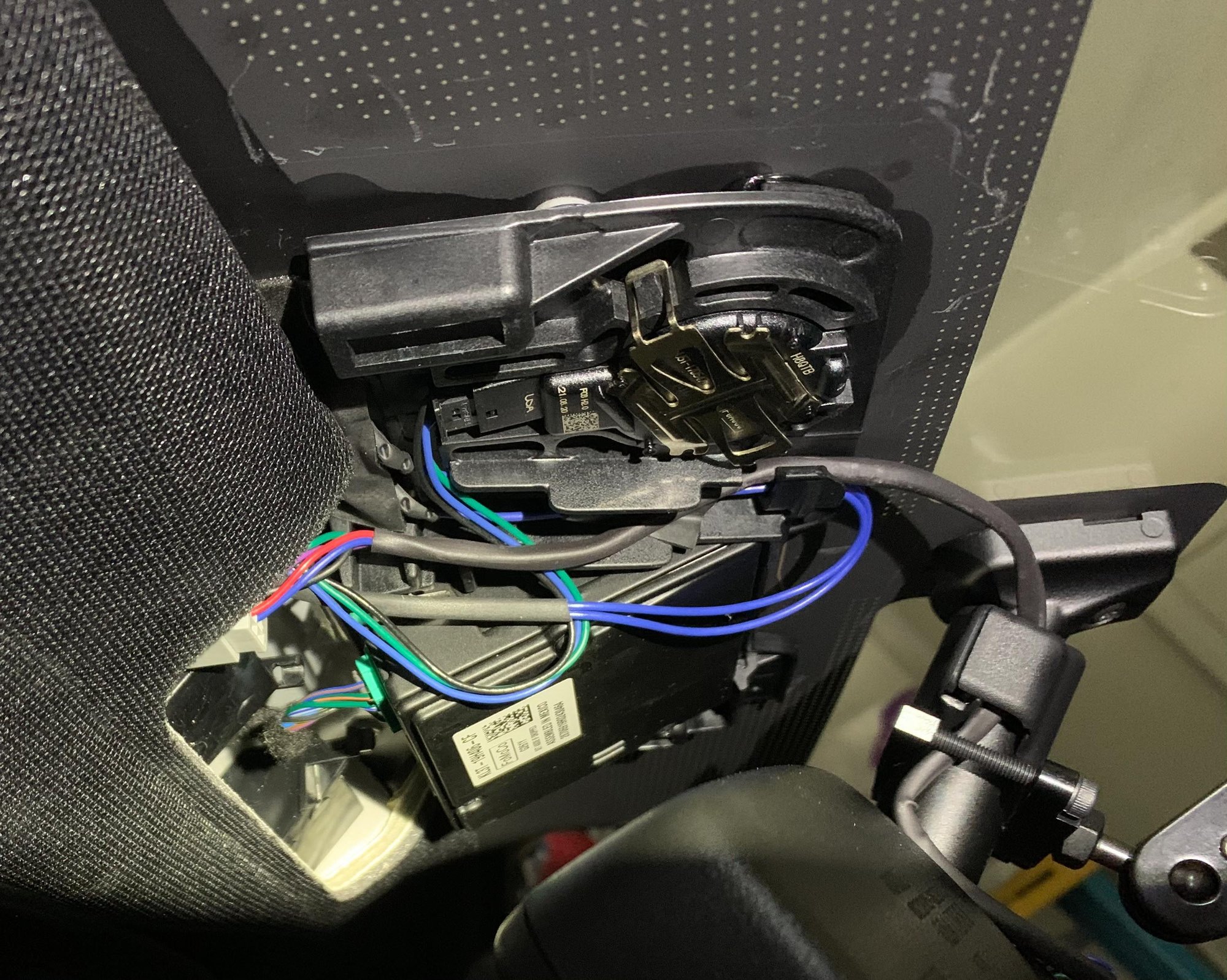 2020 F150-Lariat Rearview Mirror Wiring (for Radar Mirror Tap) - Ford