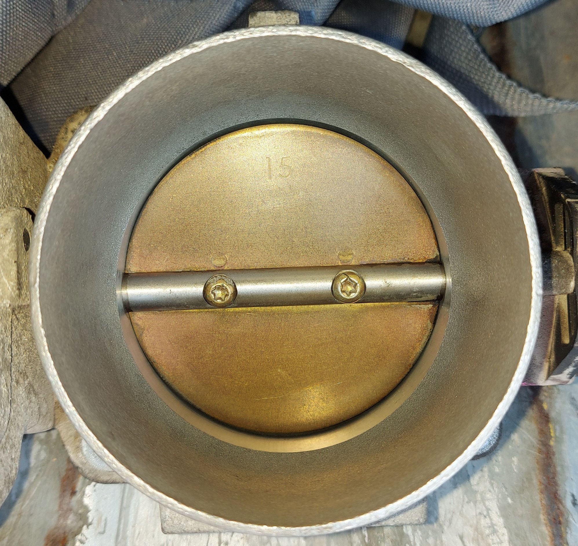 Throttle body cleaning(Before and After) Ford F150 Forum Community of Ford Truck Fans