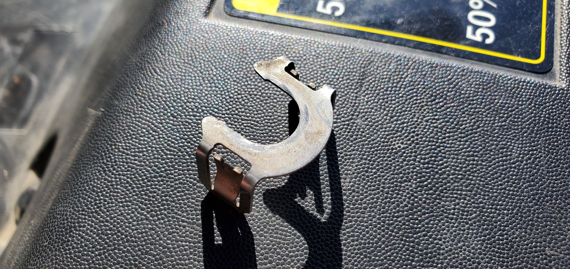 Fuel injector retaining clips, where to find ? Ford F150 Forum