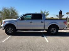 This is my 2010 F150 XLT SuperCrew. It has a 3” ProComp level. The tires are 315/70/17 BFG KO2’s and the wheels are 2018 Raptor wheels. I also added a Raptor style grill and did the side mirror reflector LED blinker mod. Big sure what is next. 