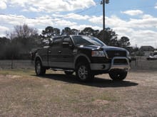 2007 Lariat 5.4, 4x4   175k miles
No heavily modded, but have done some.