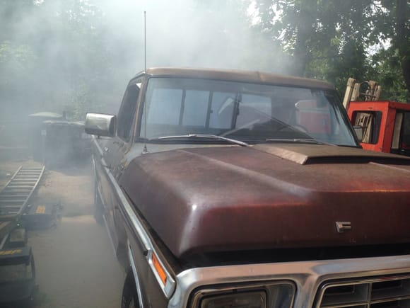 Got the 79 out for a quick burnout (:
