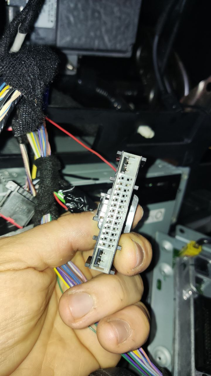 2017 XLT Sync w/o Sony Radio Wires Dont Match Any Diagrams Ford F150