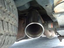 banks exhaust dumped after coming over the axle