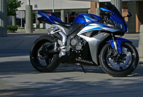 The '07 Honda... totalled, missed but never forgotten.