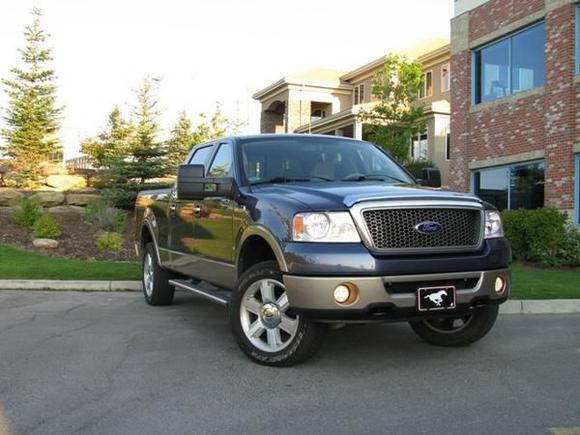 06 Lariat... w/ Bilstein 5100s, Firestone Ride-Rites, Magnaflo, '08 Trailer Tow mirros