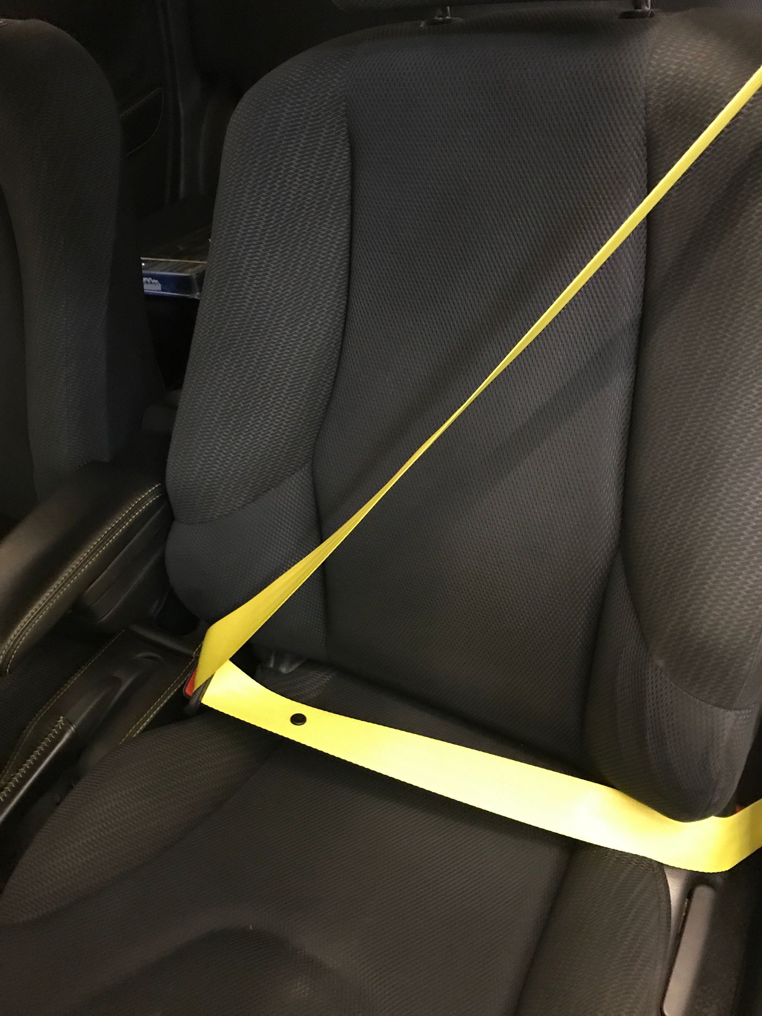 My Seat Belt bing replace to Porsche Yellow Color Unofficial Honda