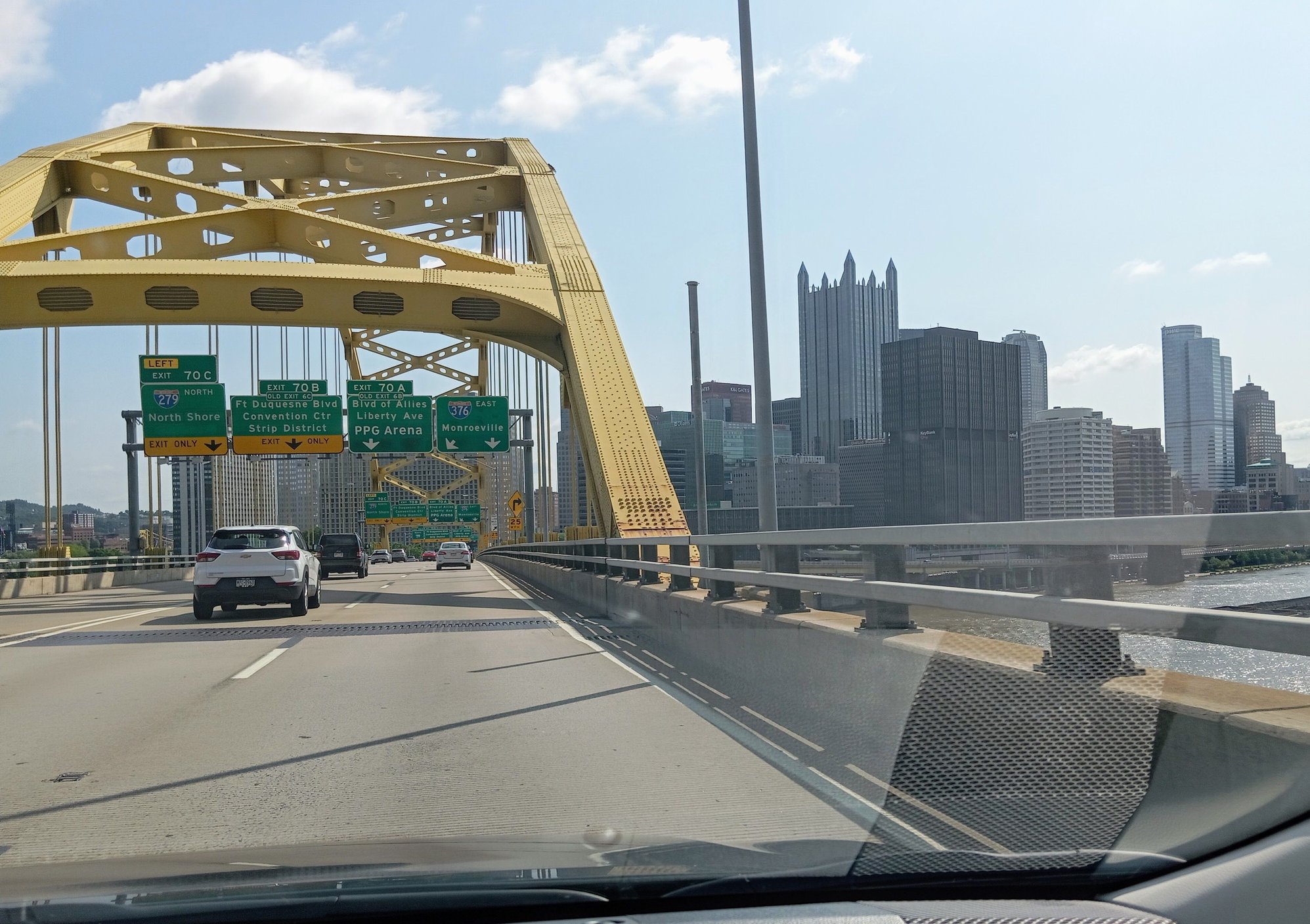 When you suddenly come out of Fort Pitt Tunnel and cross the Monongahela River there is a spectacular view of Pittsburgh in front of you 