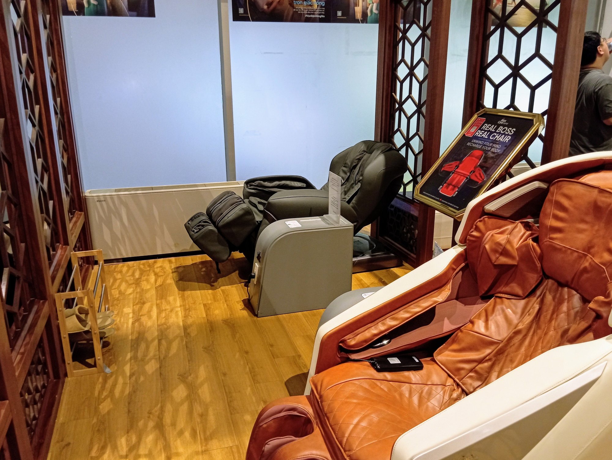 There were a few loungers in the lounge where you could sleep between flights 