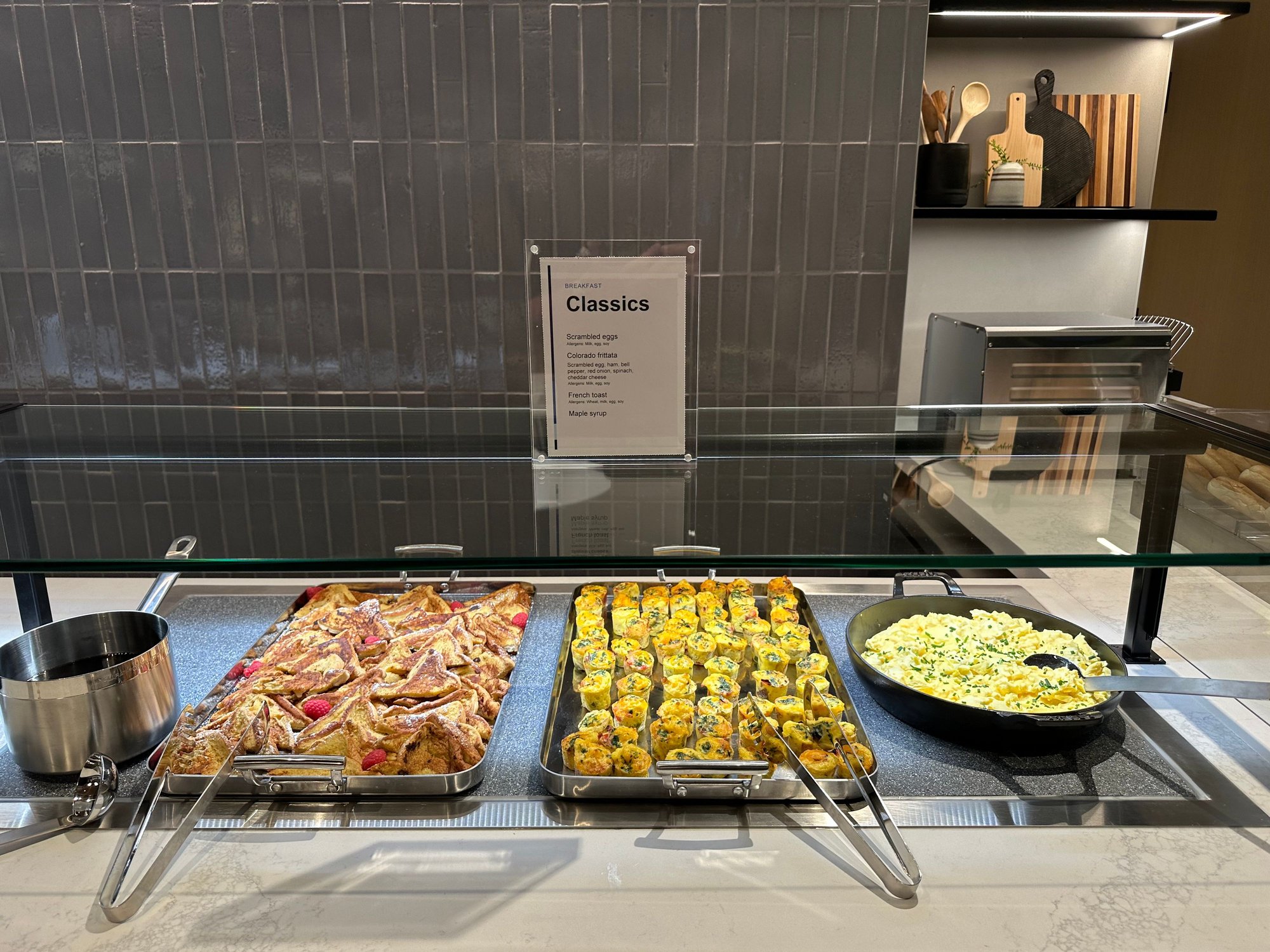 Which DEN Club? B East B44 Club Fly B60 & A West A25; B West B32 closed