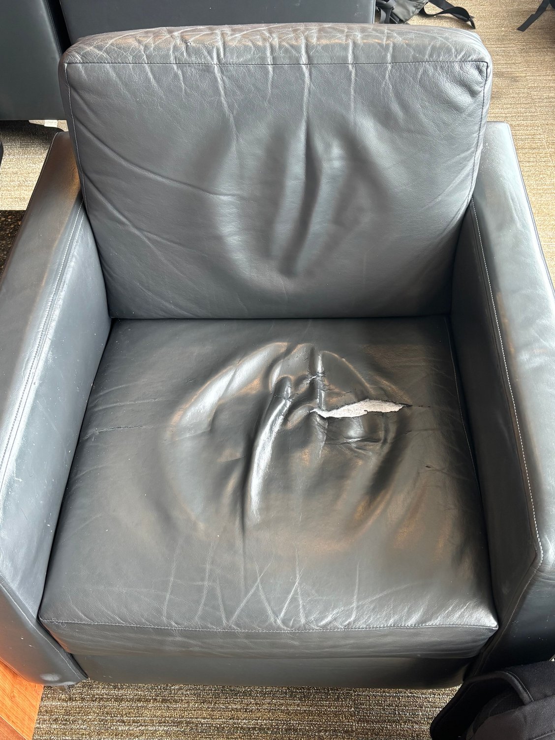 At this point, YVR DOM MLL is basically a bus station. 