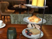 The continental breakfast service that came whether you just took this or ordered more. The coffee was very strong so I switched to tea.