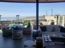 Bar patio
