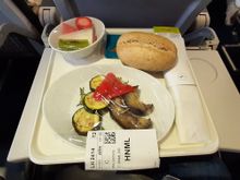 Some joker thought because I booked this ticket in India I need a Hindu meal. All SPML on regional are now a few slices of grilled veggies :p