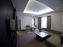 Living Room of Junior Suite / Crowne Plaza Bangkok Lumpini Park