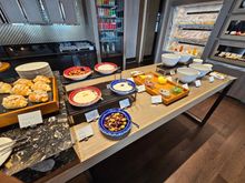 Club InterContinental breakfast buffet