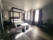 Reverse View Junior Suite
