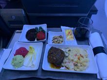 Recent DFW-LAS flight. I quite enjoyed the short rib and accompanying dips. Dessert was decent too so no disappointments here