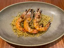 Obsiblue prawns with linguine 