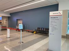 Priority lane with no line 
