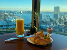 Afternoon tea in the executive lounge