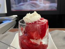 Flagship sundae